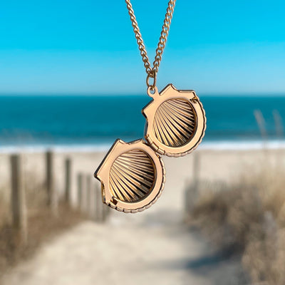 Gold Fan Shell Locket Necklace