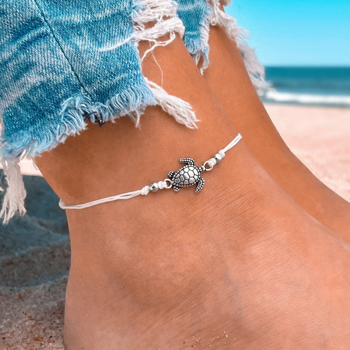 Sea Turtle Surfer Anklet-White