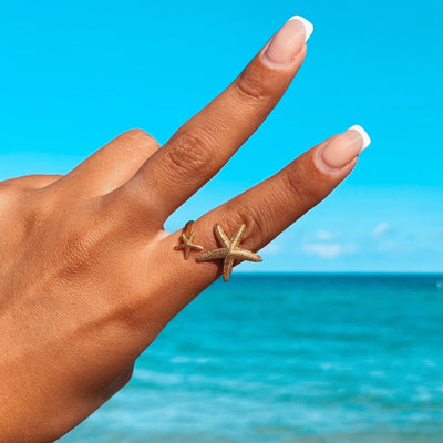 Gold Starfish Twist Ring